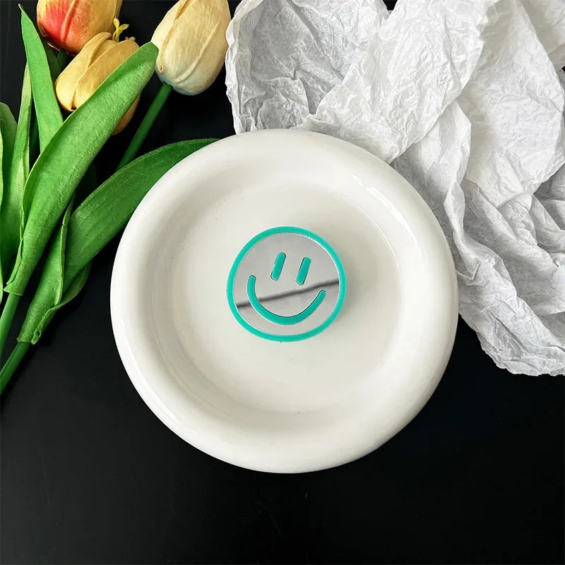 Mirrored Smile Pop Grip