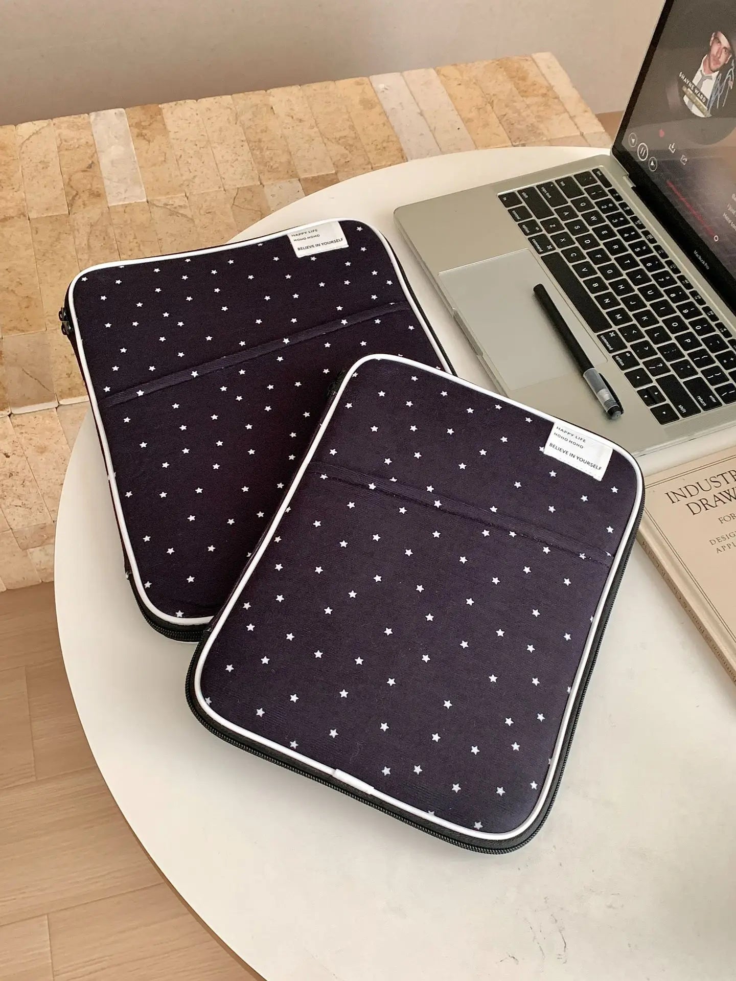 Star Tablet and Laptop Bag